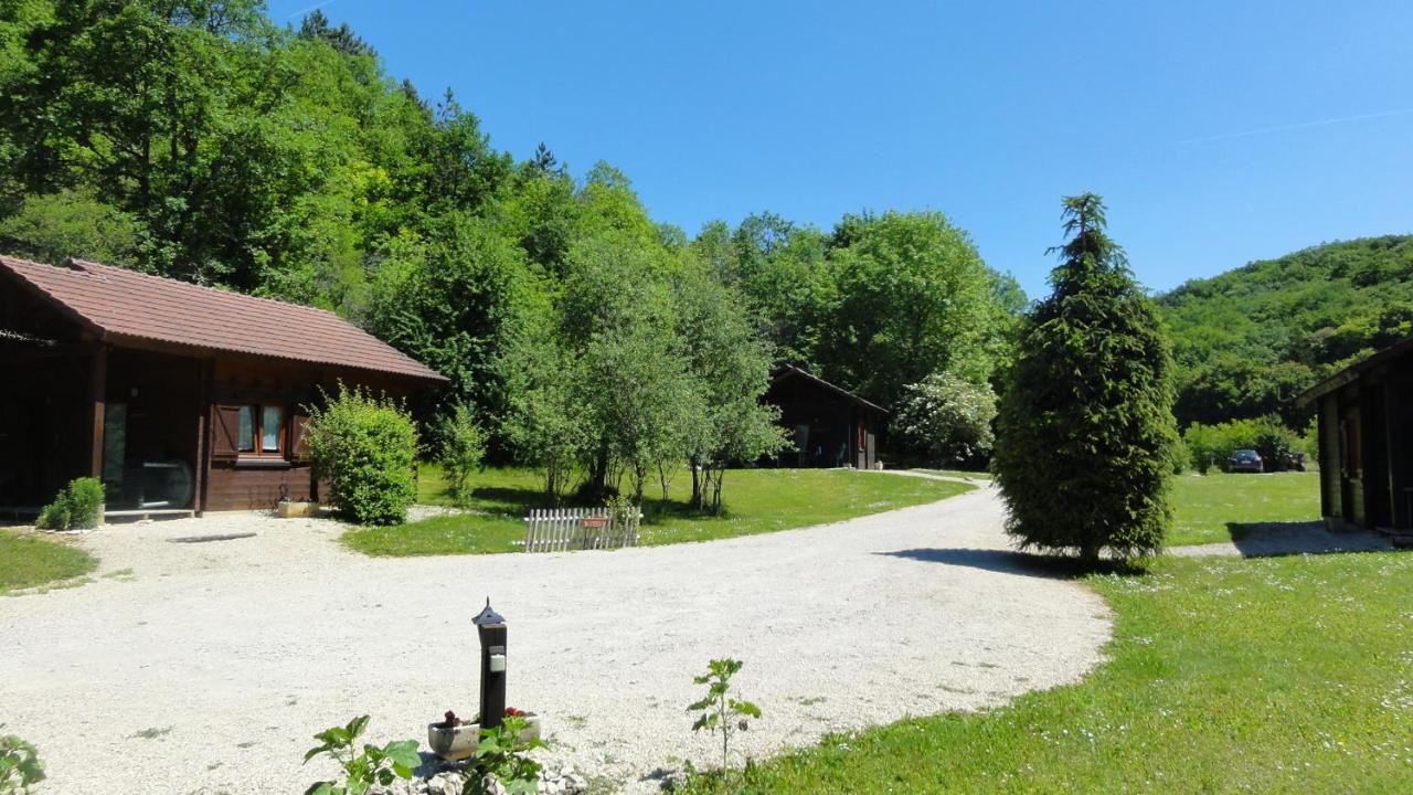 La Roche Du Moulin Vila Saint-More Exterior foto